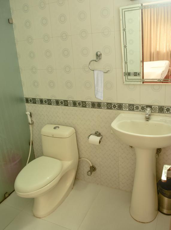 Serene Boutique Hotel Bangalore Bagian luar foto