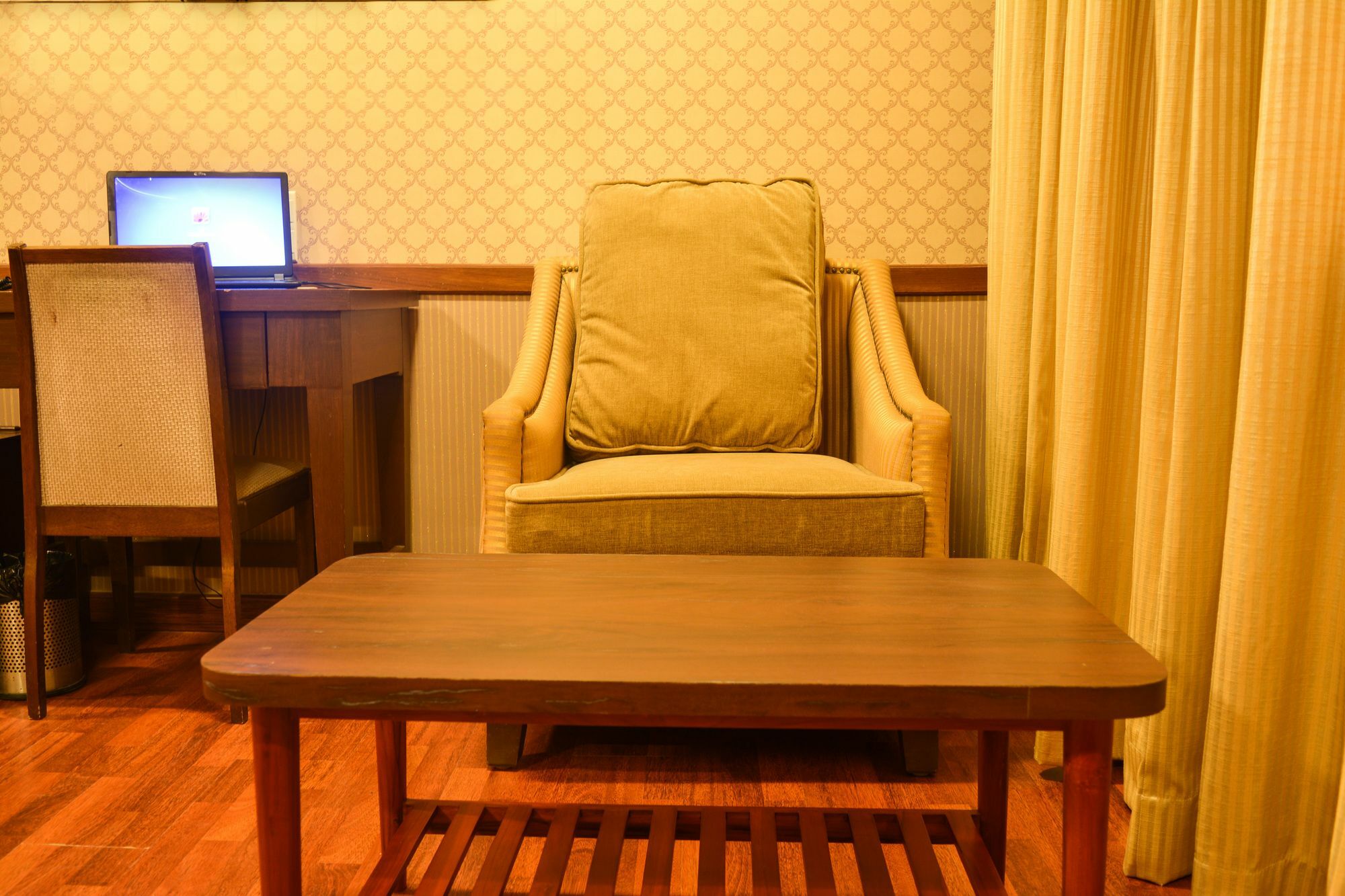 Serene Boutique Hotel Bangalore Bagian luar foto